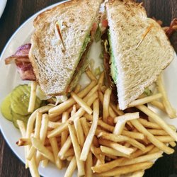 BLTA w/fries