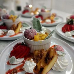 Chef It Up - Vanilla creme brulee with grilled peaches