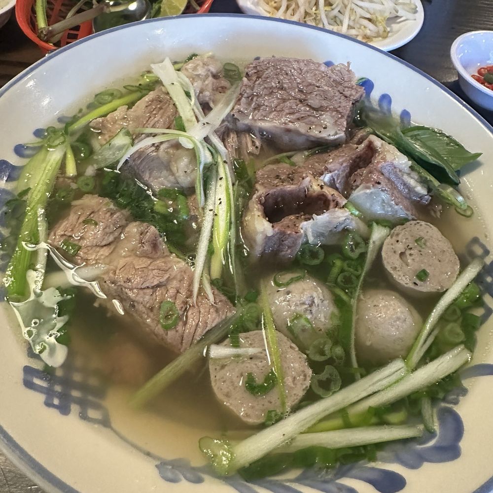 Pho Xom - Pho Short Rib - Vietnamese Near Me - Carrollton, Texas