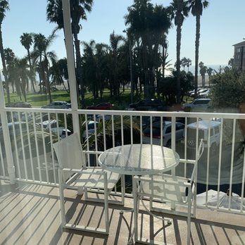 Bayside Hotel Santa Monica - Own little seating outside our room - Hotels Near Me - Santa Monica, California
