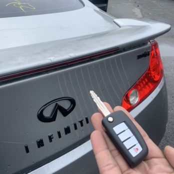 Rapid Response Mobile Locksmith - 2003 Infiniti G35 lost car key replacement in Central Islip, NY - Keys & Locksmiths Near Me - Central Islip, New York Rapid Response Mobile Locksmith - 2003 Infiniti G35 lost car key replacement in Central Islip, NY - Keys & Locksmiths Near Me - Central Islip, New York