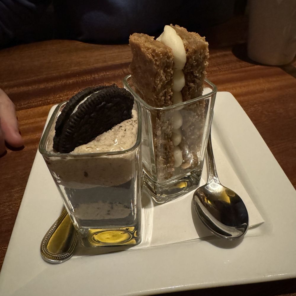 Seasons 52 - Cookies and cream dessert & oatmeal cookie dessert - New American Near Me - Bridgewater, New Jersey Seasons 52 - Cookies and cream dessert & oatmeal cookie dessert - New American Near Me - Bridgewater, New Jersey