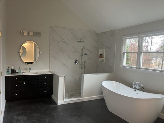 Hammer Away General Contracting Logo