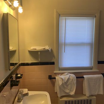 COMMUNITY COURT MOTEL SARATOGA Updated May 2025 37 Photos 248 COMMUNITY COURT MOTEL SARATOGA Updated May 2025 37 Photos 248