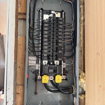 Kennedy Electric - New panel in place of old Zinsco panel - Electricians Near Me