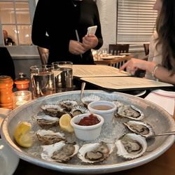 Fresh dozen oysters to start