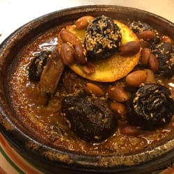 Le Sud du Maroc - Tagine pruneaux aux amandes