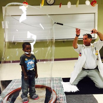 Flower Entertainment - Bubble shows. indoors or outdoors - Performing Arts Near Me - Wickliffe, Ohio
