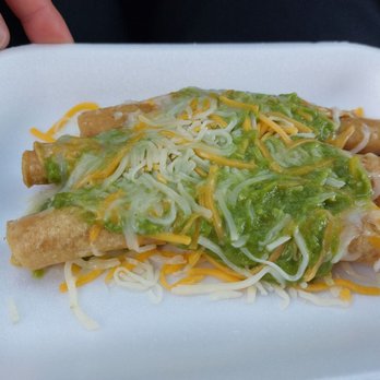 Don Jilberto's Mexican Food - 3 rolled tacos with guacamole - Mexican Near Me - Spring Valley, California Don Jilberto's Mexican Food - 3 rolled tacos with guacamole - Mexican Near Me - Spring Valley, California