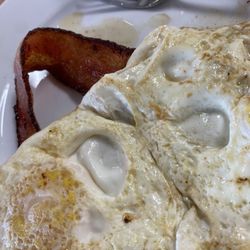 Longville Turtle Town Cafe - Eggs and bacon