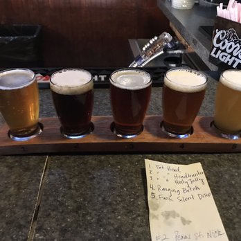 Bella Notte - Flight of beers - Pizza Near Me - Pittsburgh, Pennsylvania
