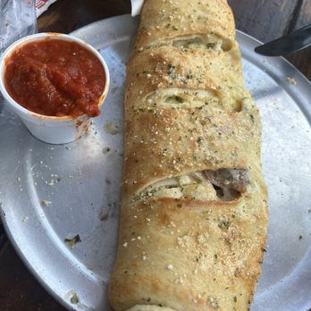 Earl's Hideaway Lounge - Stromboli - Lounges Near Me - Sebastian, Florida