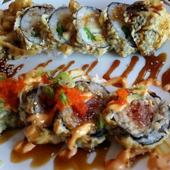 39 Degrees - Top: Lynn roll- shrimp tempura, crab, cream cheese, jalapeno, avocado Bottom: fried fantastic roll- spicy tuna, avocado, white fish, masago - Japanese Near Me - Long Beach, California 39 Degrees - Top: Lynn roll- shrimp tempura, crab, cream cheese, jalapeno, avocado Bottom: fried fantastic roll- spicy tuna, avocado, white fish, masago - Japanese Near Me - Long Beach, California