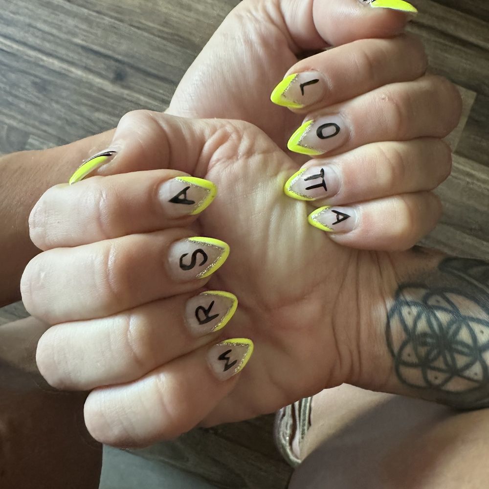 Nail Pub - Custom nail design Bill - Nail Salons Near Me - Miami Beach, Florida Nail Pub - Custom nail design Bill - Nail Salons Near Me - Miami Beach, Florida