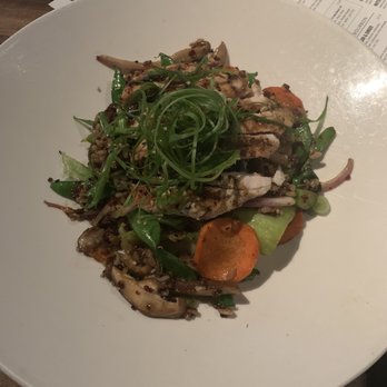 Yard House - Chicken bowl - New American Near Me - Orlando, Florida