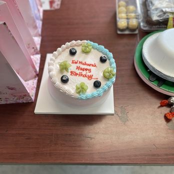 U Best Bakery - Mixed fruit cake - Bakeries Near Me - Flushing, New York