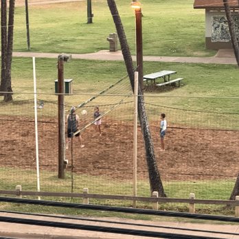 Cove Park - Free public sand volleyball courts - Parks Near Me - Kihei, Hawaii