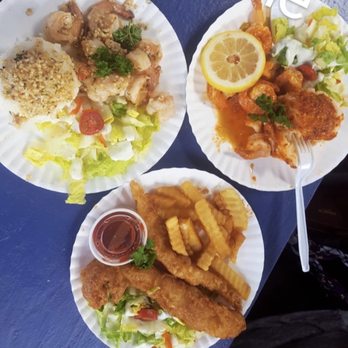 Zane's Simply Shrimp - Fish & chips , garlic plate - Food Trucks Near Me - Haleiwa, Hawaii