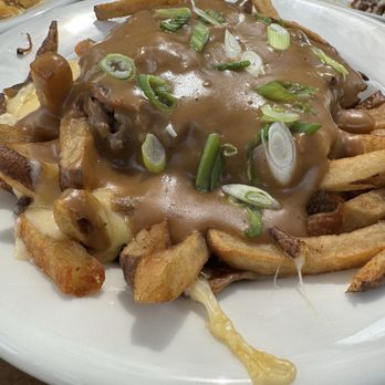 BREW'd Craft Pub - Brisket Poutine - Gastropubs Near Me - Honolulu, Hawaii