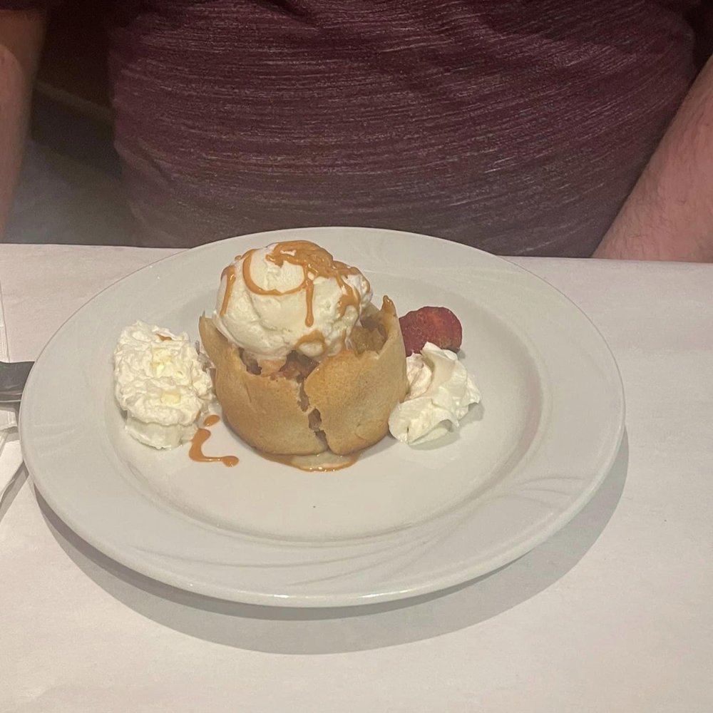 Papazzio Restaurant - Warm Caramel Apple Tart a La mode - Italian Near Me - Bayside, New York Papazzio Restaurant - Warm Caramel Apple Tart a La mode - Italian Near Me - Bayside, New York