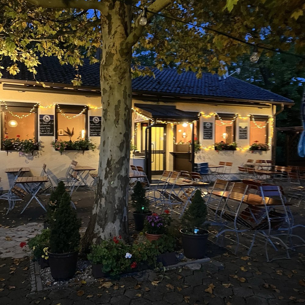 Echardinger Gartenlaube - Outdoor area - Modern European Near Me - Munich, BY Echardinger Gartenlaube - Outdoor area - Modern European Near Me - Munich, BY