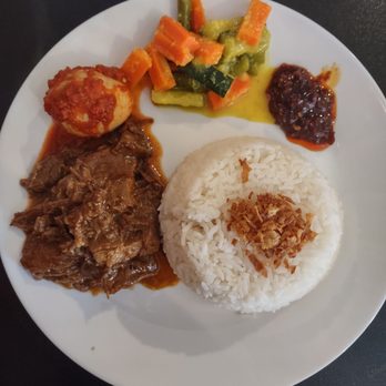 Tasya’s Kitchen - Beef rendang - Indonesian Near Me - Somersworth, New Hampshire Tasya’s Kitchen - Beef rendang - Indonesian Near Me - Somersworth, New Hampshire