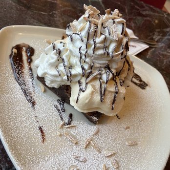 Grand Lux Cafe - Warm brownie sundae - American Near Me - Paramus, New Jersey Grand Lux Cafe - Warm brownie sundae - American Near Me - Paramus, New Jersey