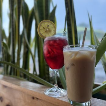 Mi Vida - Hibiscus iced tea and iced latte - Cafes Near Me - Tybee Island, Georgia Mi Vida - Hibiscus iced tea and iced latte - Cafes Near Me - Tybee Island, Georgia