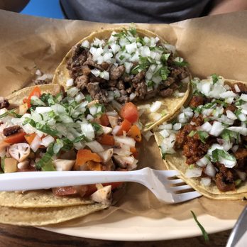 Taqueria Traspasada - Mexican Near Me - Chicago, Illinois Taqueria Traspasada - Mexican Near Me - Chicago, Illinois