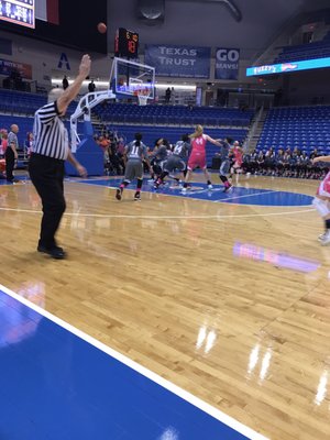 UNIVERSITY OF TEXAS AT ARLINGTON CENTRAL LIBRARY - Updated December