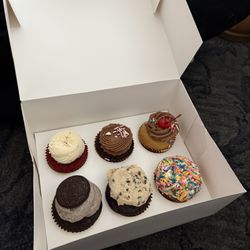 Love Riley - Cupcakes