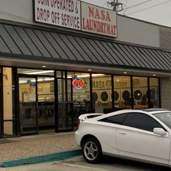 Nasa Washateria - Laundry Mat under new ownership, Chanh and Len retiring congrats