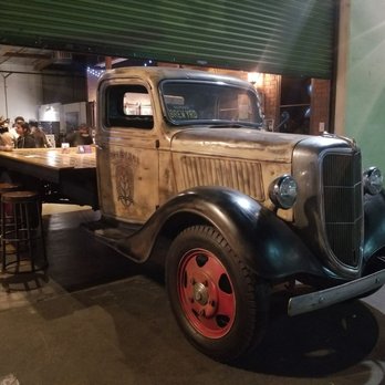 Brewyard Beer Company - Brewpubs Near Me - Glendale, California