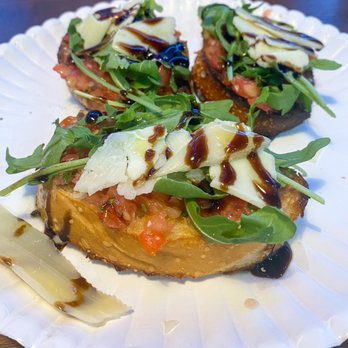 Aroma Italia - Bruschetta - Pizza Near Me - Honolulu, Hawaii