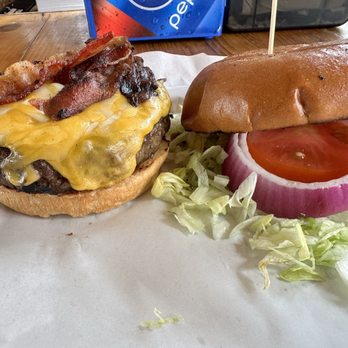The Blind Tiger - Bacon Cheeseburger (Open) - Tacos Near Me - Bay Saint Louis, Mississippi