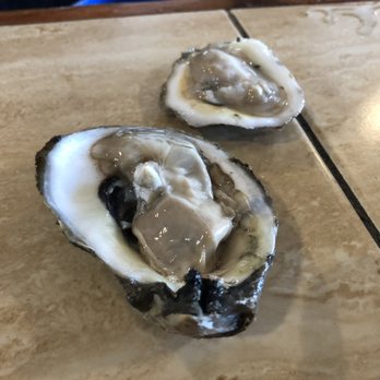 Clermont Oyster Bar - The ladies said the oysters were from Louisiana - Seafood Near Me - Clermont, Florida Clermont Oyster Bar - The ladies said the oysters were from Louisiana - Seafood Near Me - Clermont, Florida