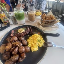 Steak n' Eggs Tater Tots