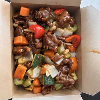V Revolution - Kung Pao Chickin' - Vegetarian Near Me - Englewood, Colorado V Revolution - Kung Pao Chickin' - Vegetarian Near Me - Englewood, Colorado