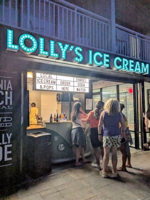 Lolly's Creamery by null