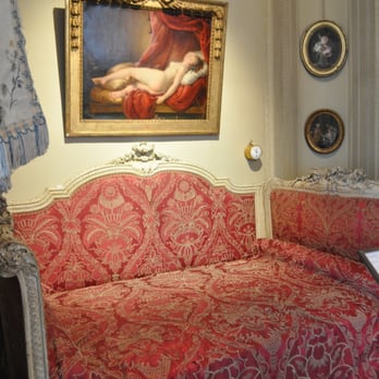 Musée Nissim de Camondo - The master's bed. - Museums Near Me - Paris, 75