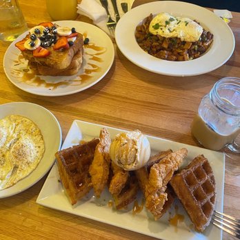 The Churro Waffle - Breakfast & Brunch Near Me - Chicago, Illinois