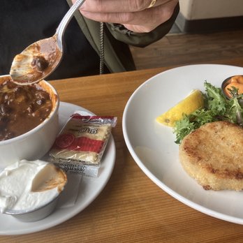 Pacific Kitchen at Nye Beach - Chili an crab cake - Seafood Near Me - Newport, Oregon Pacific Kitchen at Nye Beach - Chili an crab cake - Seafood Near Me - Newport, Oregon