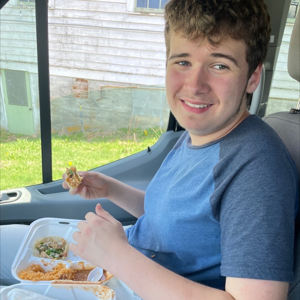 EL TAPATIO Updated September 2024 2504 Grandview Rd, Ferndale, Washington Food Trucks