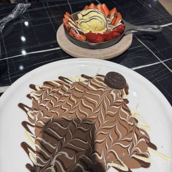 Melt n Dip - Ice Cream & Frozen Yogurt Near Me - Aurora, Illinois Melt n Dip - Ice Cream & Frozen Yogurt Near Me - Aurora, Illinois