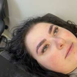 KC Lash - Classic lashes with brow wax/tint/lamination