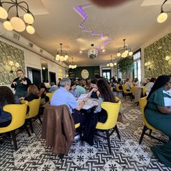 Crack'D Brunch - Dining room