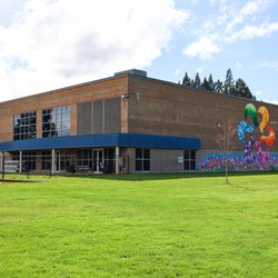 Willamalane Park Swim Center