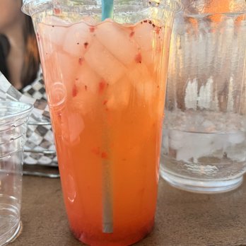 Joe's Farm Grill - Strawberry lemonade 1/5 stars - American Near Me - Gilbert, Arizona