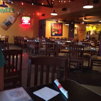Chevys Fresh Mex - Empty - Mexican Near Me - Arlington, Virginia
