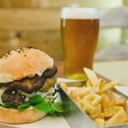 Minta's & Pura Birra Club